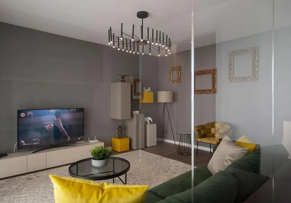 The Shades Of Grey 123 - Cloud9 Residence - Pipera - Floreasca - Barbu Vacarescu Area Bucharest Apartment