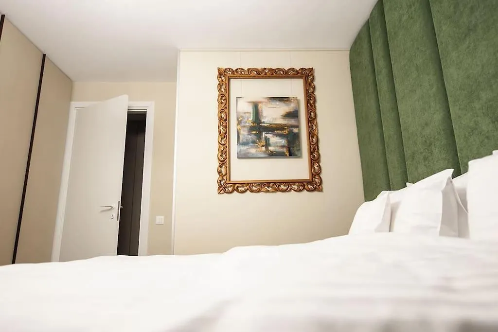 Apartment The Shades Of Grey 123 - Cloud9 Residence - Pipera - Floreasca - Barbu Vacarescu Area Bucharest