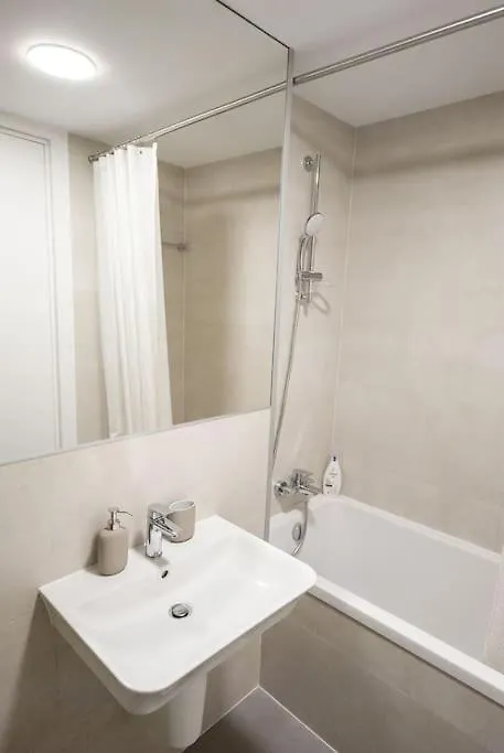 The Shades Of Grey 123 - Cloud9 Residence - Pipera - Floreasca - Barbu Vacarescu Area Bucharest